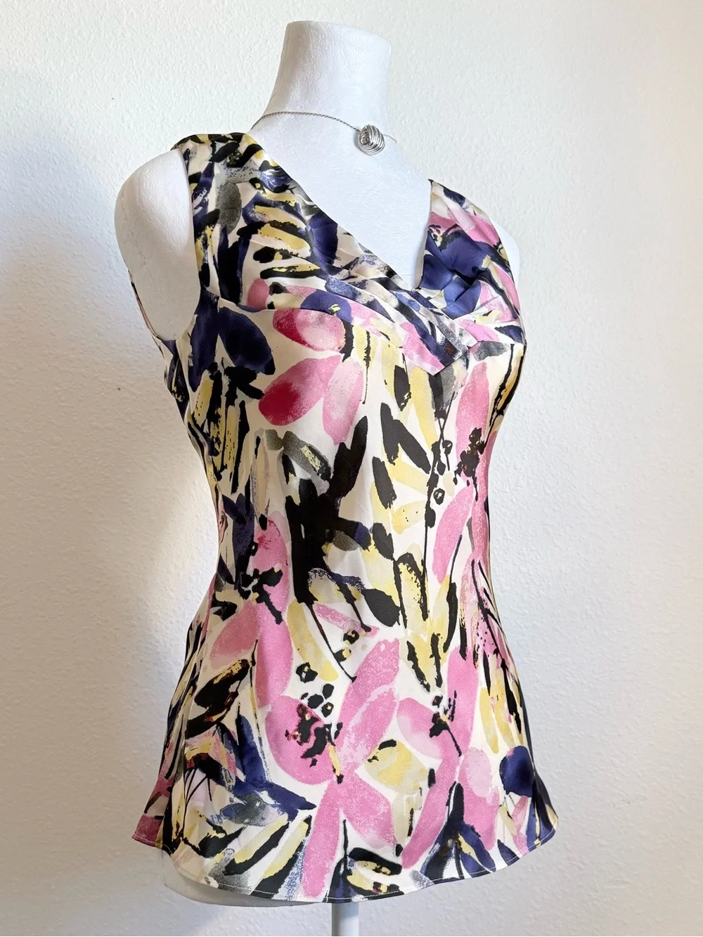 Y2K Banana Republic Satin Floral Sleeveless Top Fairy Feminine Coquette - Picture 2 of 9